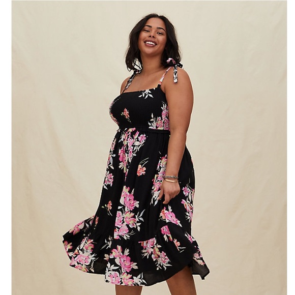 torrid Dresses & Skirts - NWT! [Torrid] Tie Strap Midi Dress